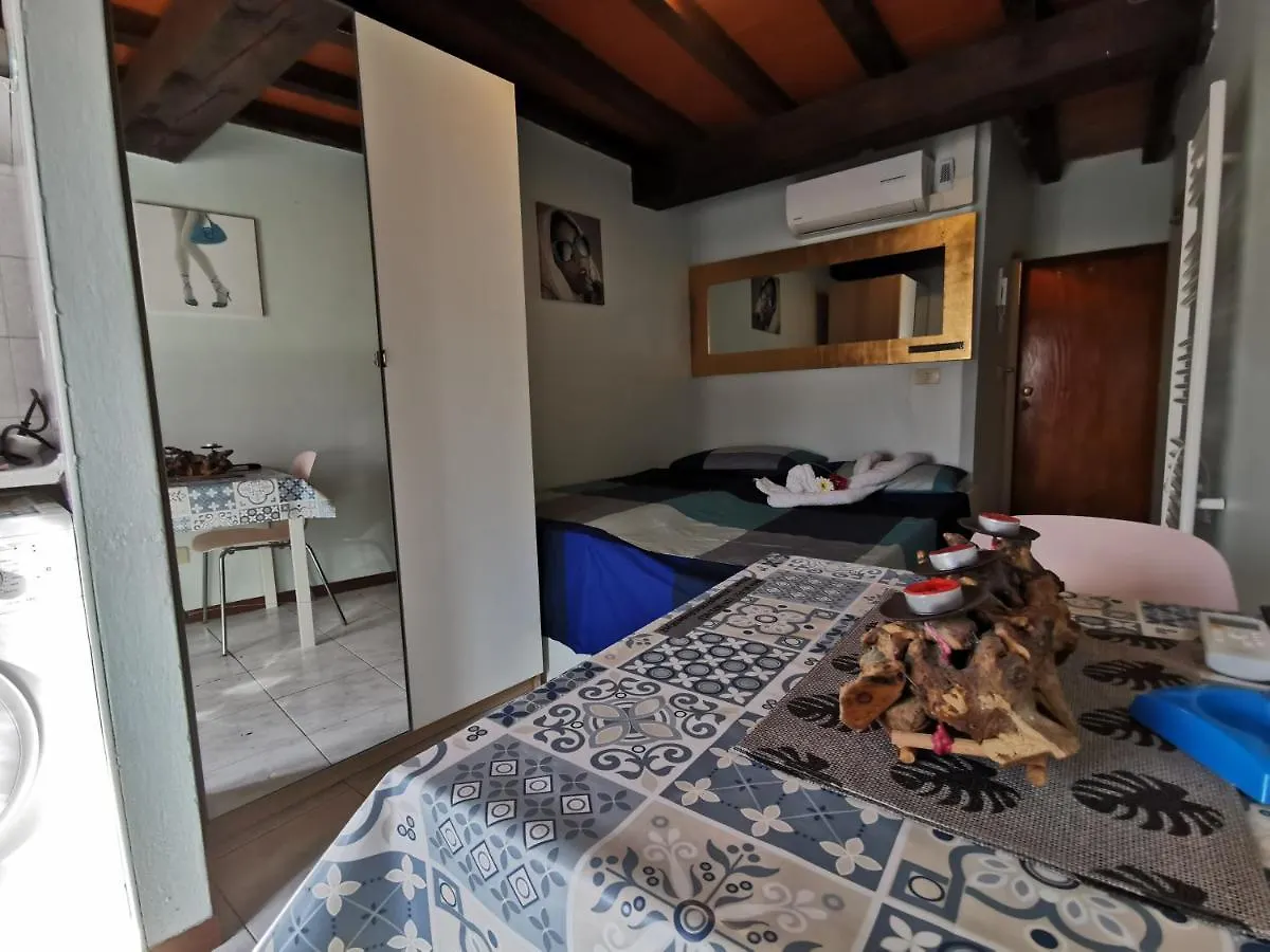 Piccola Stella Apartment Parma Italy